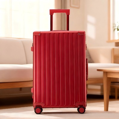 Sayohat yuklari uchun suv o'tkazmaydigan va antibakterial materiallarda nanot...